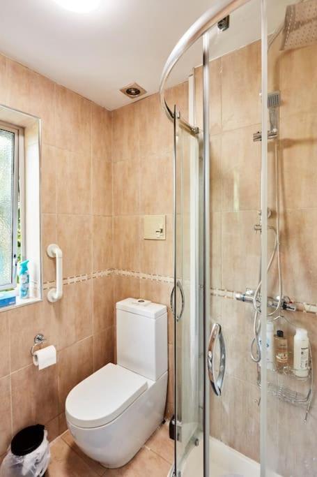 *Little Haven In Leeds* ¤Private Parking¤ Ensuite Leeds  Exterior photo